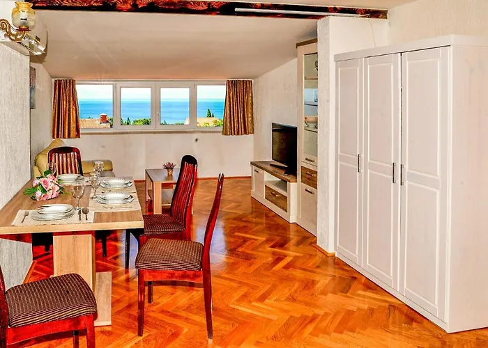 1 Bedroom Amazing Apartment In Malinska *